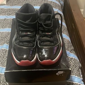 Jordan 11 Black/Red shoes
